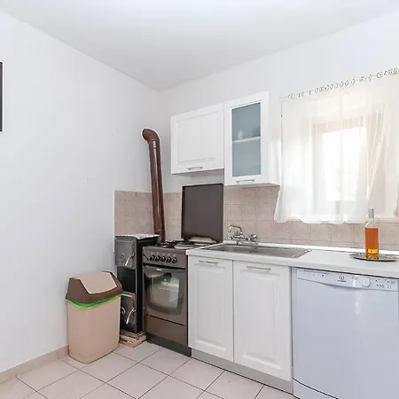 Holiday home New! Authentic Stone House In National Park Krka Puljane