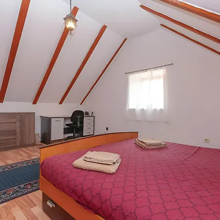 Holiday home New! Authentic Stone House In National Park Krka *